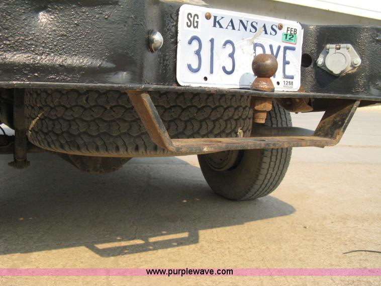 image for item 8107 1997 Chevrolet Silverado C2500 pickup truck