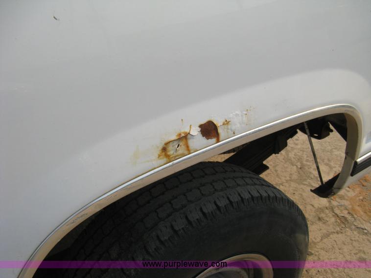 image for item 8107 1997 Chevrolet Silverado C2500 pickup truck