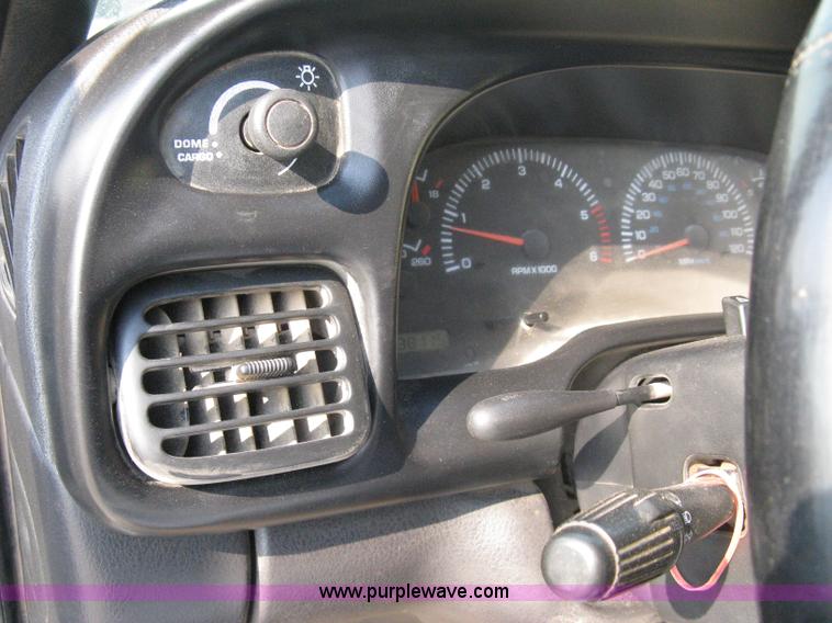 image for item 8108 1998 Dodge Ram 2500 Laramie SLT pickup truck