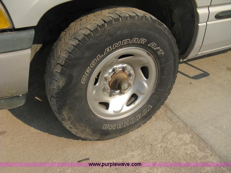 image for item 8108 1998 Dodge Ram 2500 Laramie SLT pickup truck