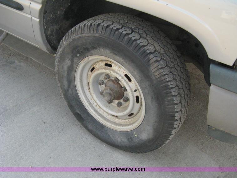 image for item 8108 1998 Dodge Ram 2500 Laramie SLT pickup truck