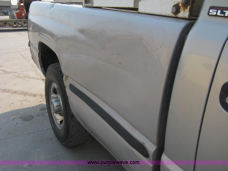 image for item 8108 1998 Dodge Ram 2500 Laramie SLT pickup truck