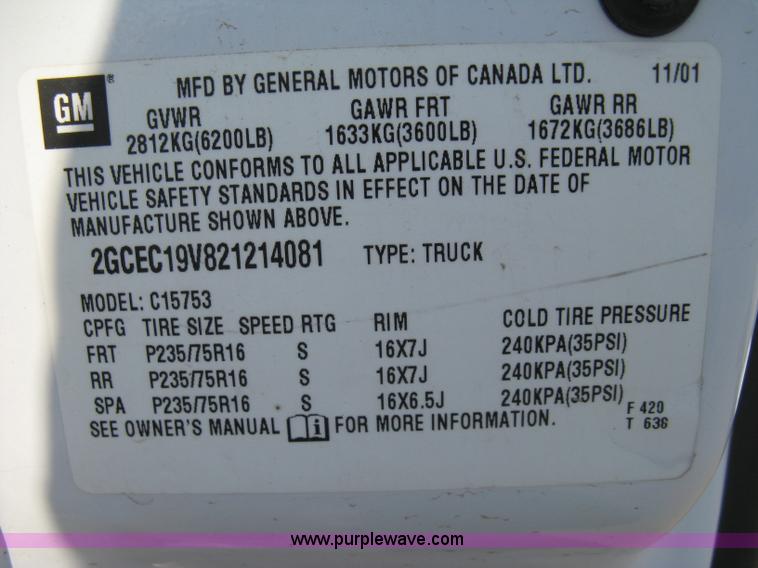 image for item 8109 2002 Chevrolet Silverado C1500 LS extended cab pickup truck