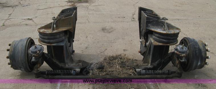 image for item 8121 Semi truck front axle