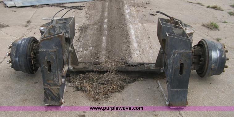 image for item 8121 Semi truck front axle