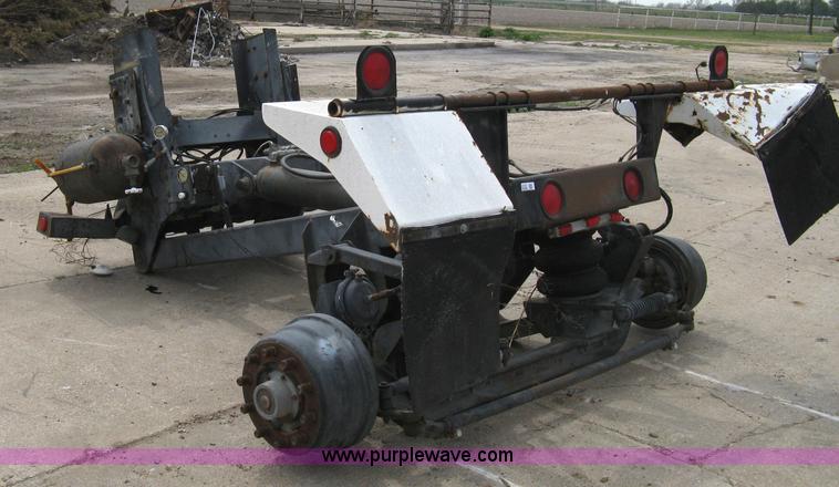 image for item 8122 Semi truck stinger axle