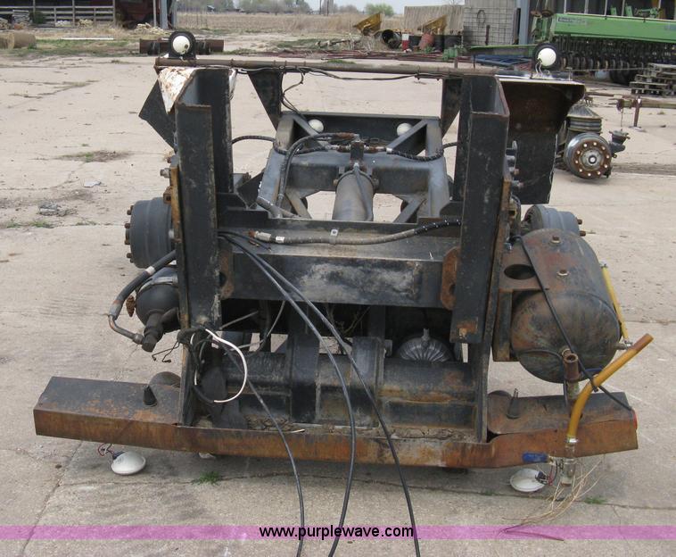 image for item 8122 Semi truck stinger axle