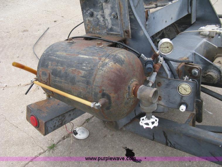 image for item 8122 Semi truck stinger axle