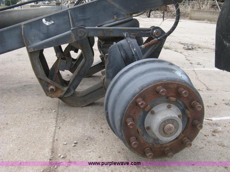 image for item 8122 Semi truck stinger axle