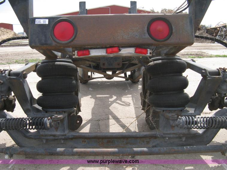 image for item 8122 Semi truck stinger axle