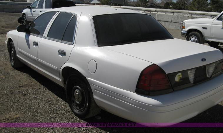 image for item 8220 2003 Ford Crown Victoria Police Interceptor