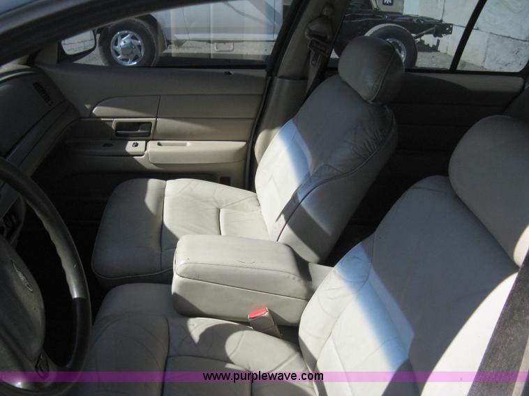 image for item 8220 2003 Ford Crown Victoria Police Interceptor