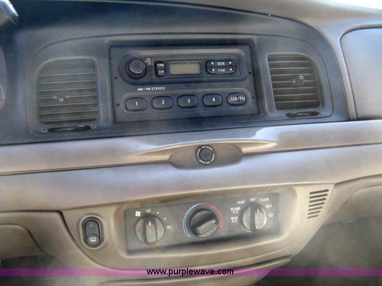 image for item 8220 2003 Ford Crown Victoria Police Interceptor