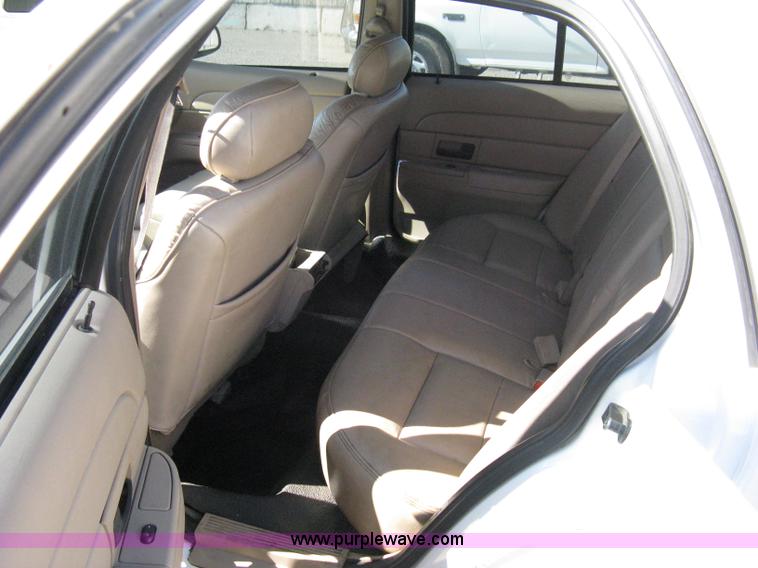 image for item 8220 2003 Ford Crown Victoria Police Interceptor