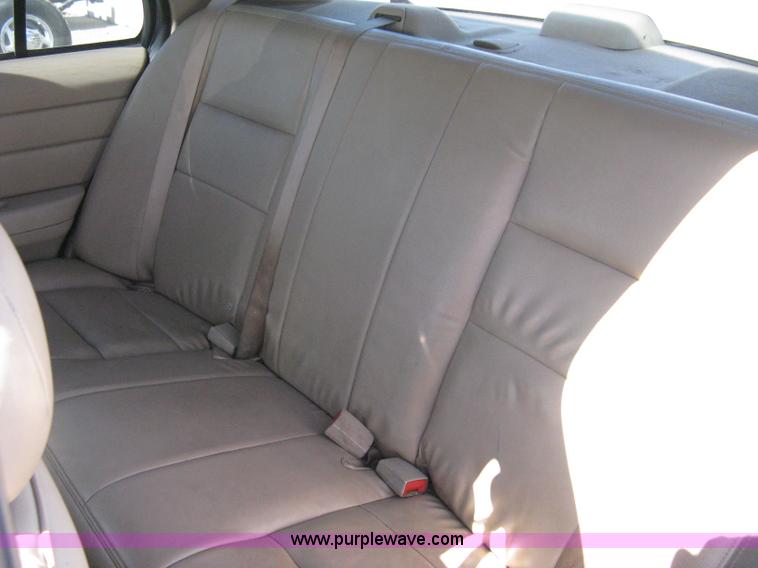 image for item 8220 2003 Ford Crown Victoria Police Interceptor