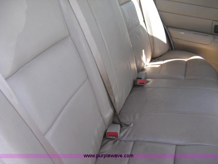 image for item 8220 2003 Ford Crown Victoria Police Interceptor