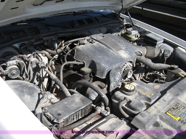 image for item 8220 2003 Ford Crown Victoria Police Interceptor