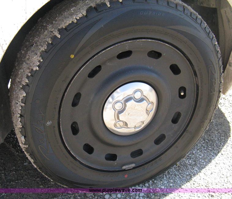 image for item 8220 2003 Ford Crown Victoria Police Interceptor