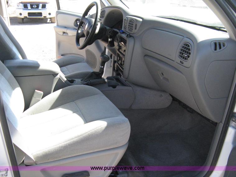 image for item 8221 2006 Chevrolet TrailBlazer LS SUV