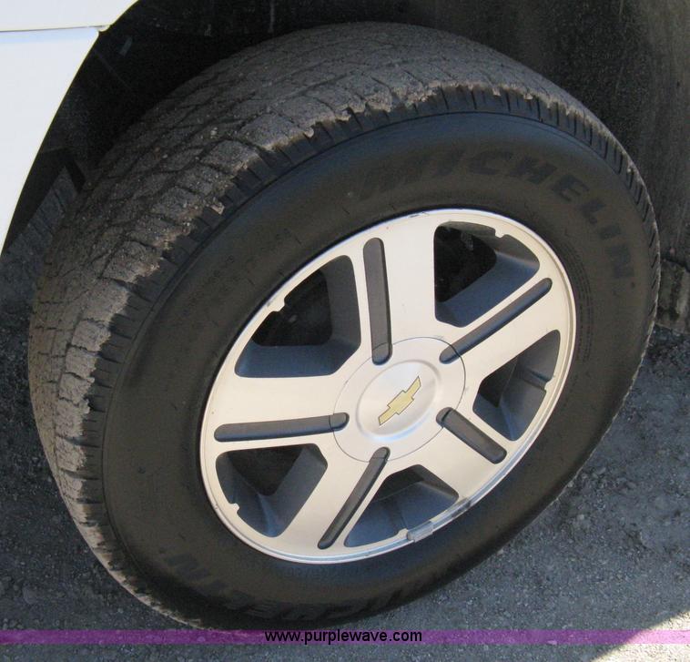 image for item 8221 2006 Chevrolet TrailBlazer LS SUV