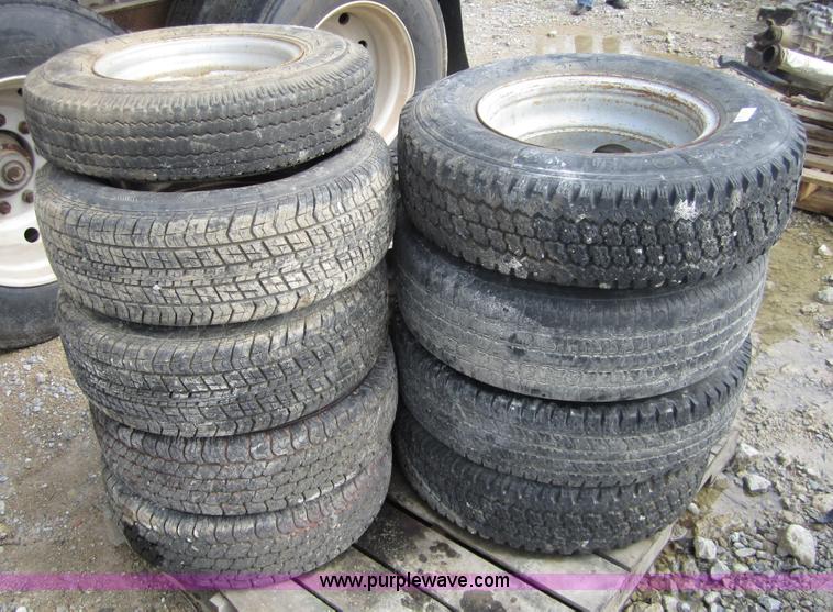 image for item 9822 10 assorted tires