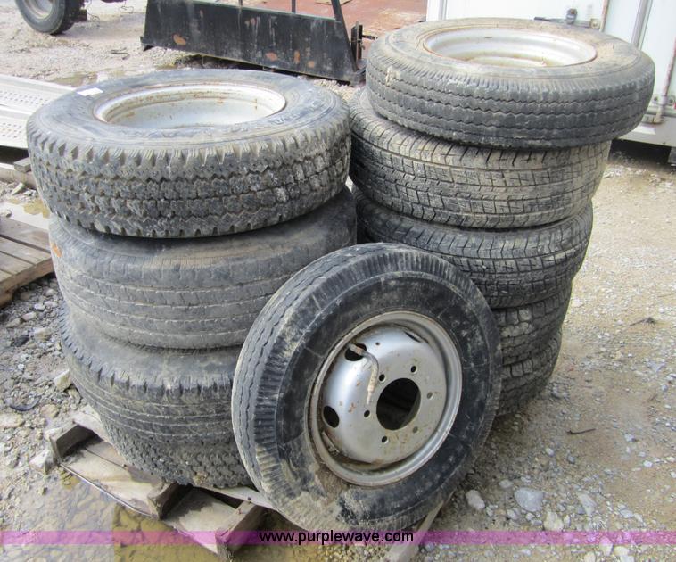 image for item 9822 10 assorted tires