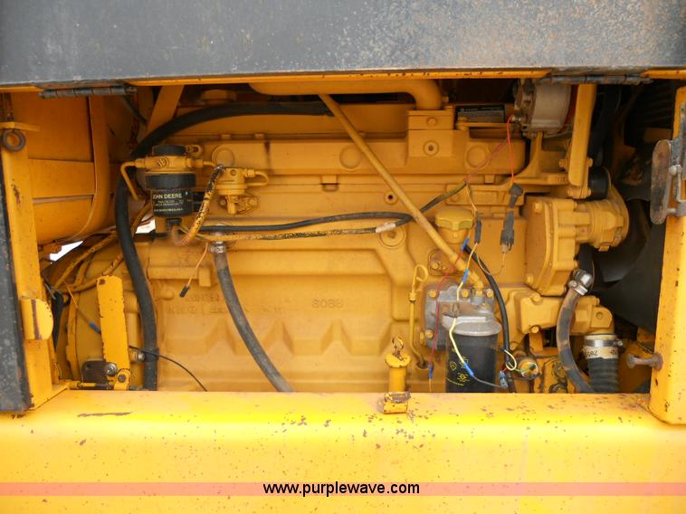 image for item 1000 1984 John Deere 670A motor grader