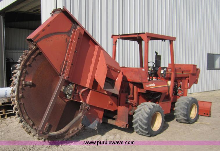 image for item 3071 Ditch Witch 6510 trencher
