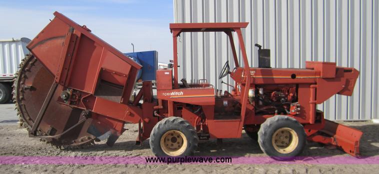image for item 3071 Ditch Witch 6510 trencher