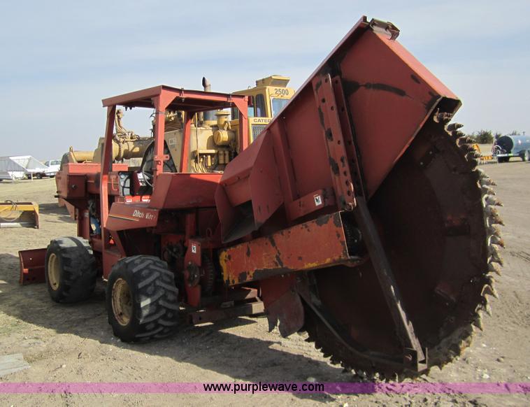 image for item 3071 Ditch Witch 6510 trencher