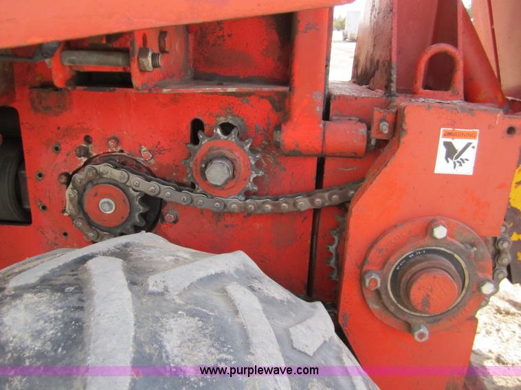 image for item 3071 Ditch Witch 6510 trencher