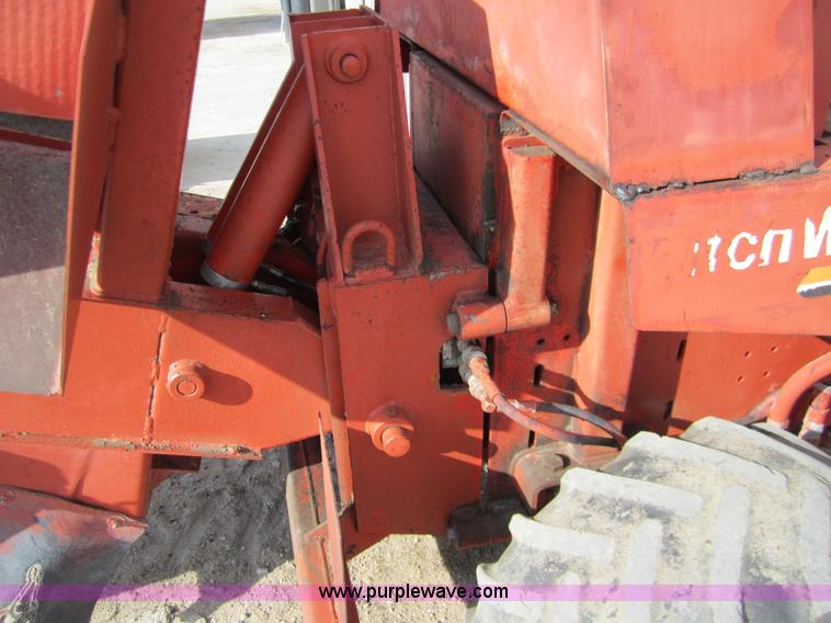 image for item 3071 Ditch Witch 6510 trencher