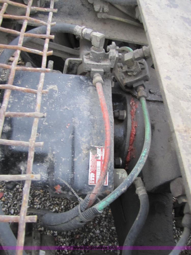 image for item 3804 1994 Ford LTL9000 semi truck