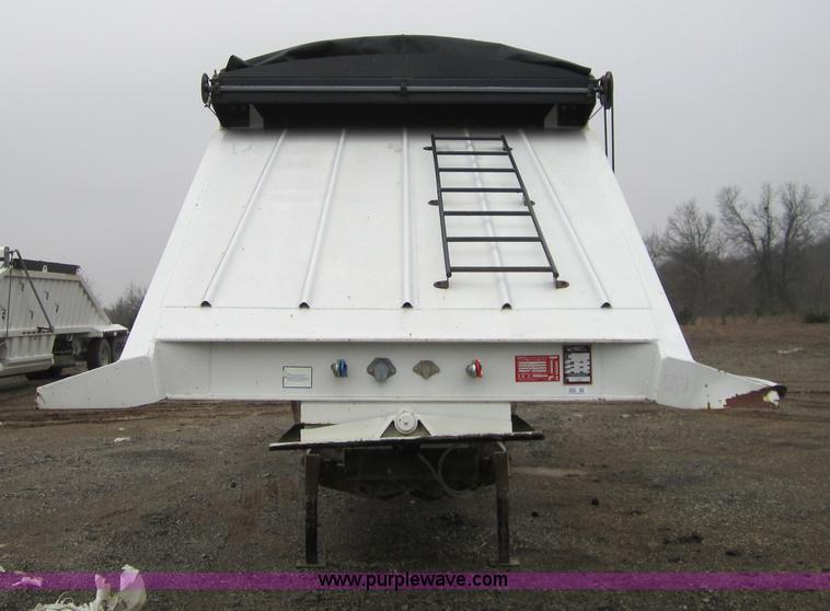 image for item 3805 2006 CTS BDT-40 40' belly dump trailer