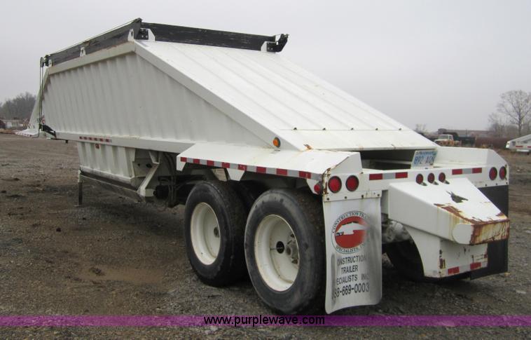 image for item 3805 2006 CTS BDT-40 40' belly dump trailer