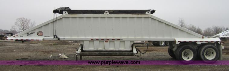 image for item 3805 2006 CTS BDT-40 40' belly dump trailer