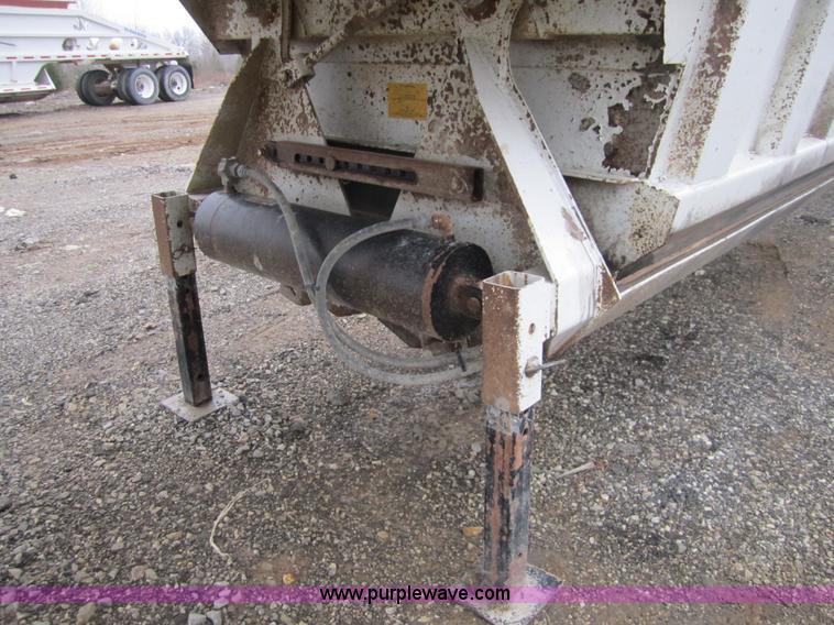 image for item 3805 2006 CTS BDT-40 40' belly dump trailer