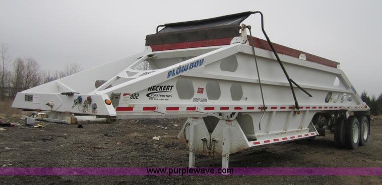 image for item 3806 2002 Flowboy 40' belly dump trailer