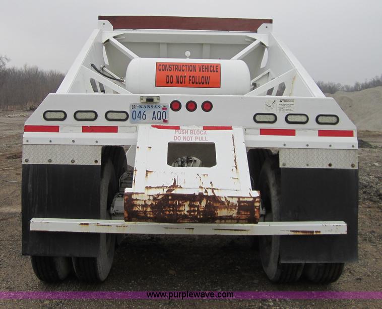 image for item 3806 2002 Flowboy 40' belly dump trailer