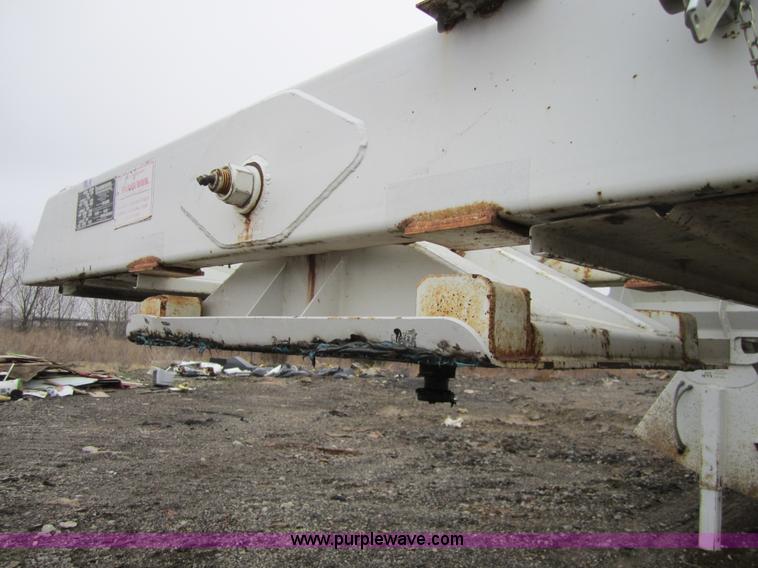 image for item 3806 2002 Flowboy 40' belly dump trailer