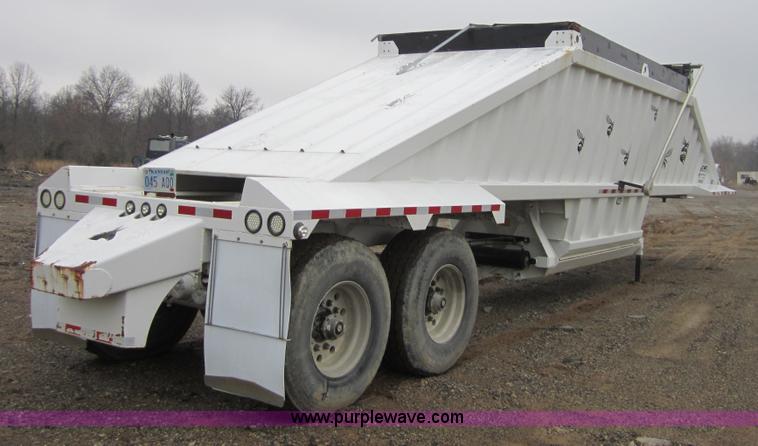 image for item 3807 2007 CTS BDT-40 40' belly dump trailer