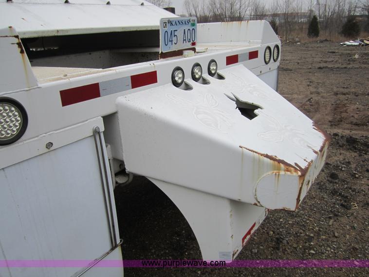 image for item 3807 2007 CTS BDT-40 40' belly dump trailer