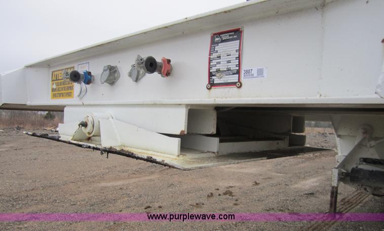image for item 3807 2007 CTS BDT-40 40' belly dump trailer