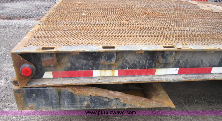 image for item 3837 2005 Ledwell Hydratail 53' triple axle