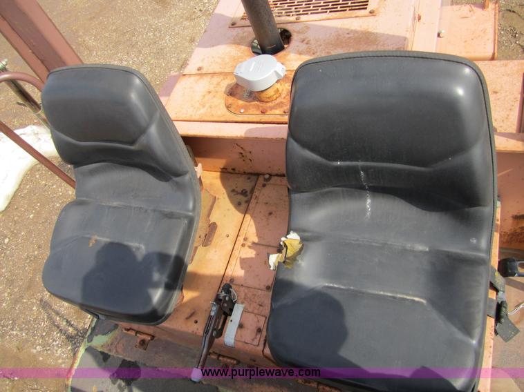 image for item 3838 1992 Case WB602 vibratory compactor