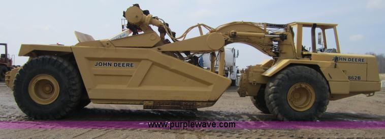 image for item 3839 1993 John Deere 862B elevating scraper