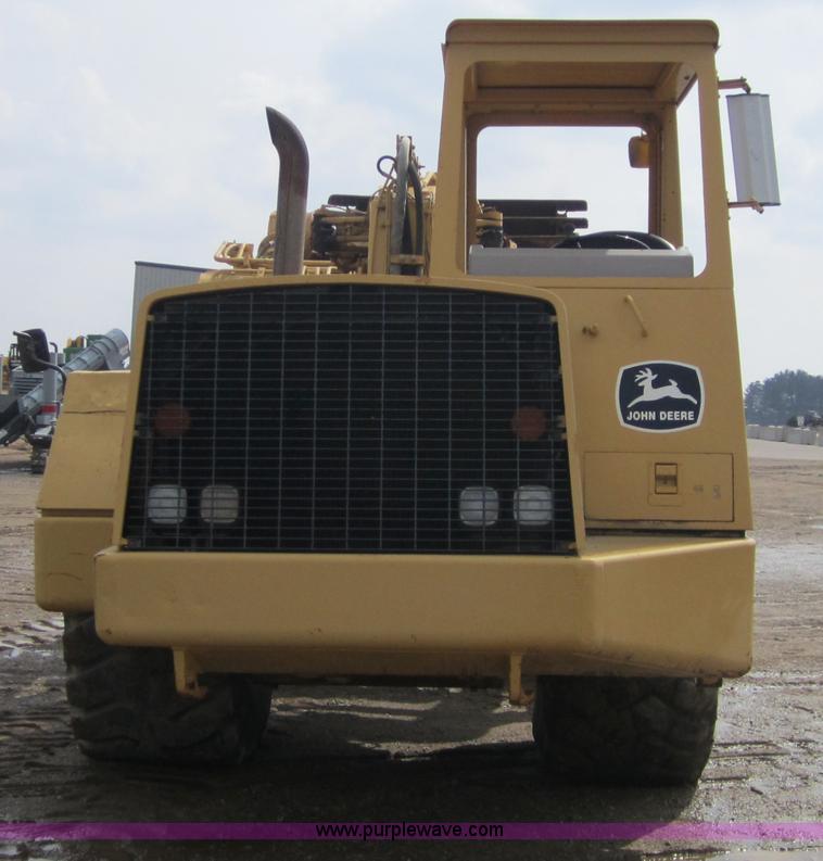 image for item 3839 1993 John Deere 862B elevating scraper