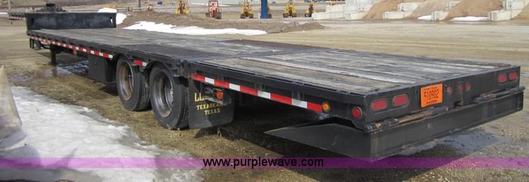 image for item 3840 1999 Ledwell 48' Hydratail equipment trailer