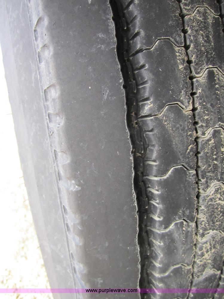 image for item 3840 1999 Ledwell 48' Hydratail equipment trailer