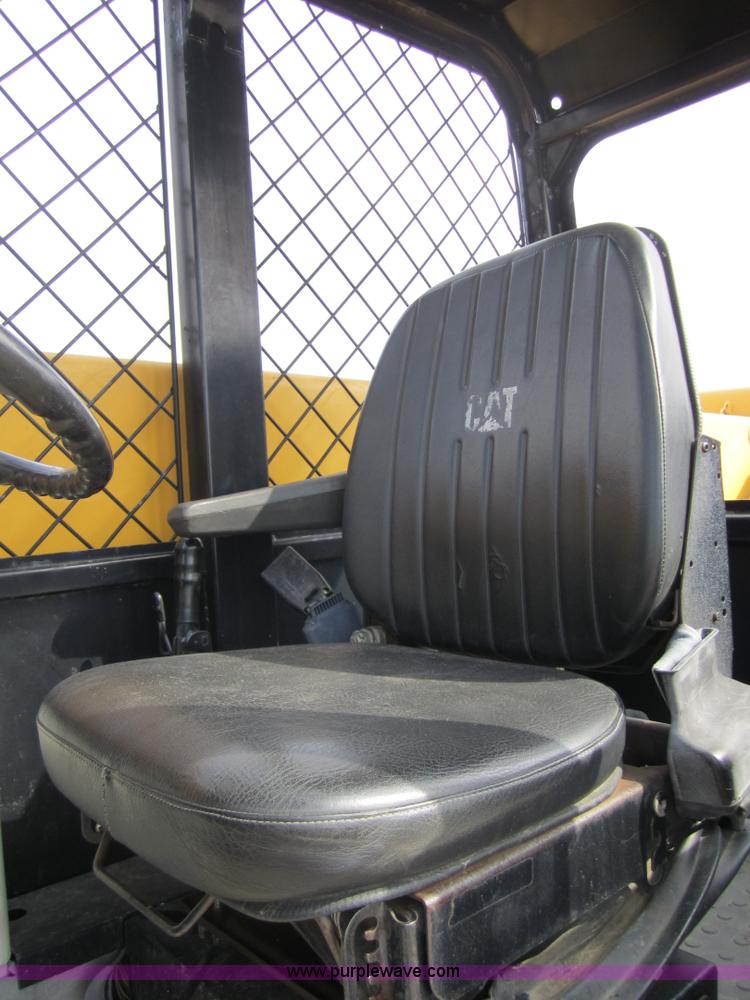 image for item 3841 2001 Caterpillar TH103 telehandler